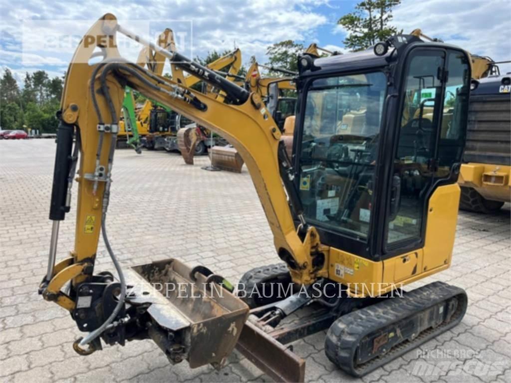 CAT 301.8-05A Pásová rýpadla
