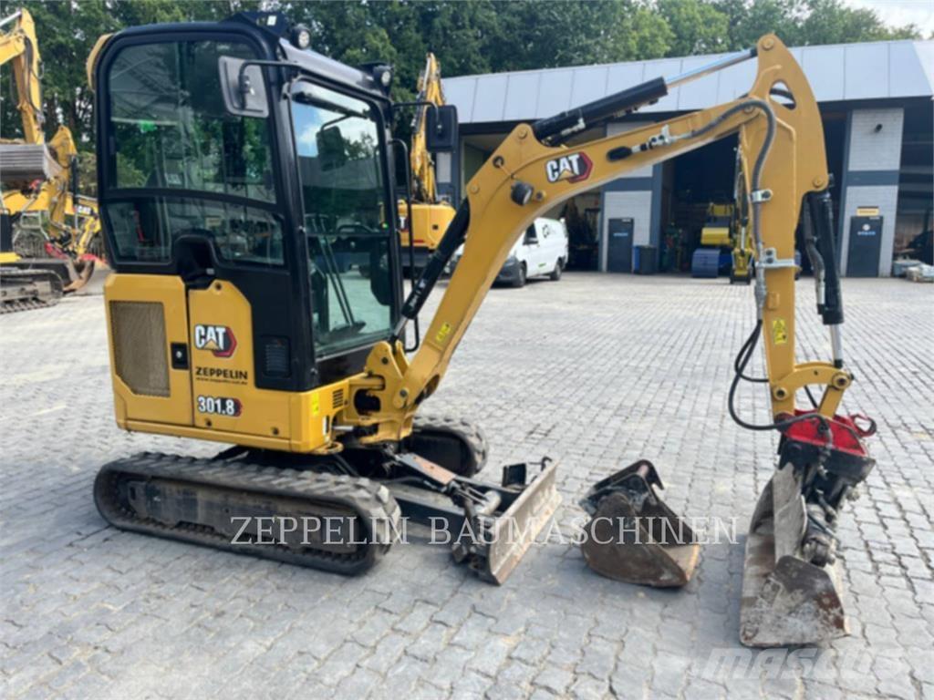 CAT 301.8-05A Pásová rýpadla