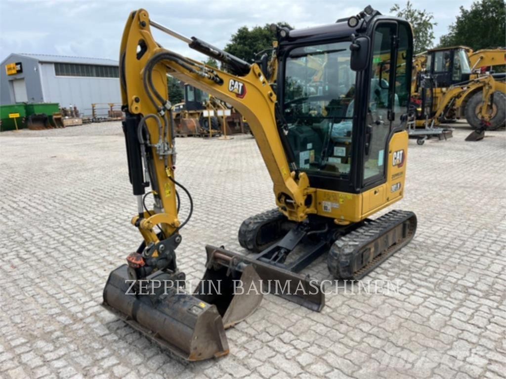 CAT 301.8-05A Pásová rýpadla