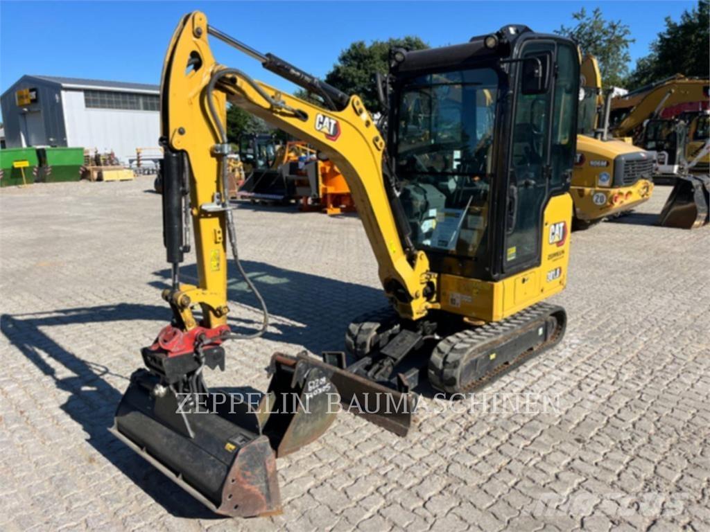 CAT 301.8-05A Pásová rýpadla