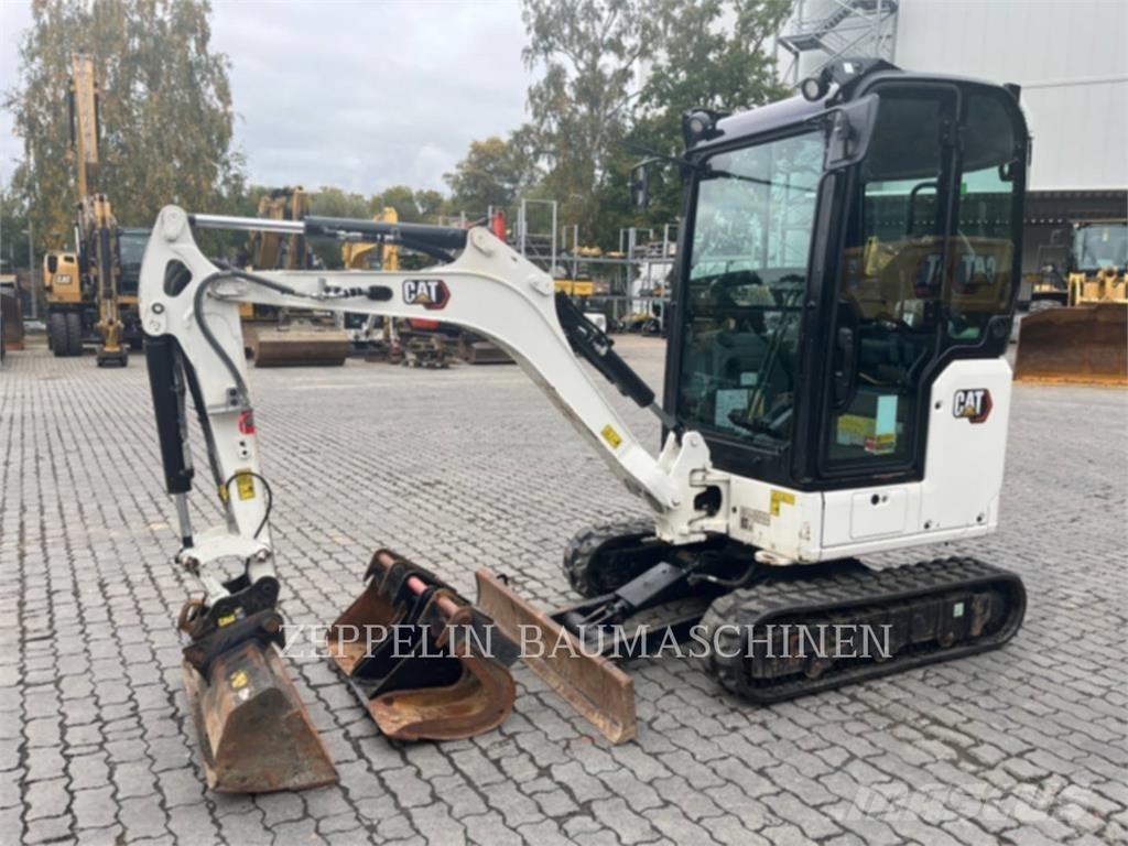 CAT 301.8-05A Pásová rýpadla