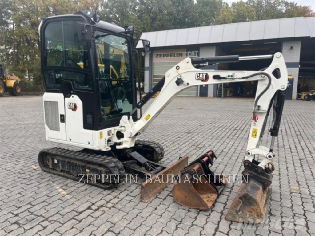 CAT 301.8-05A Pásová rýpadla