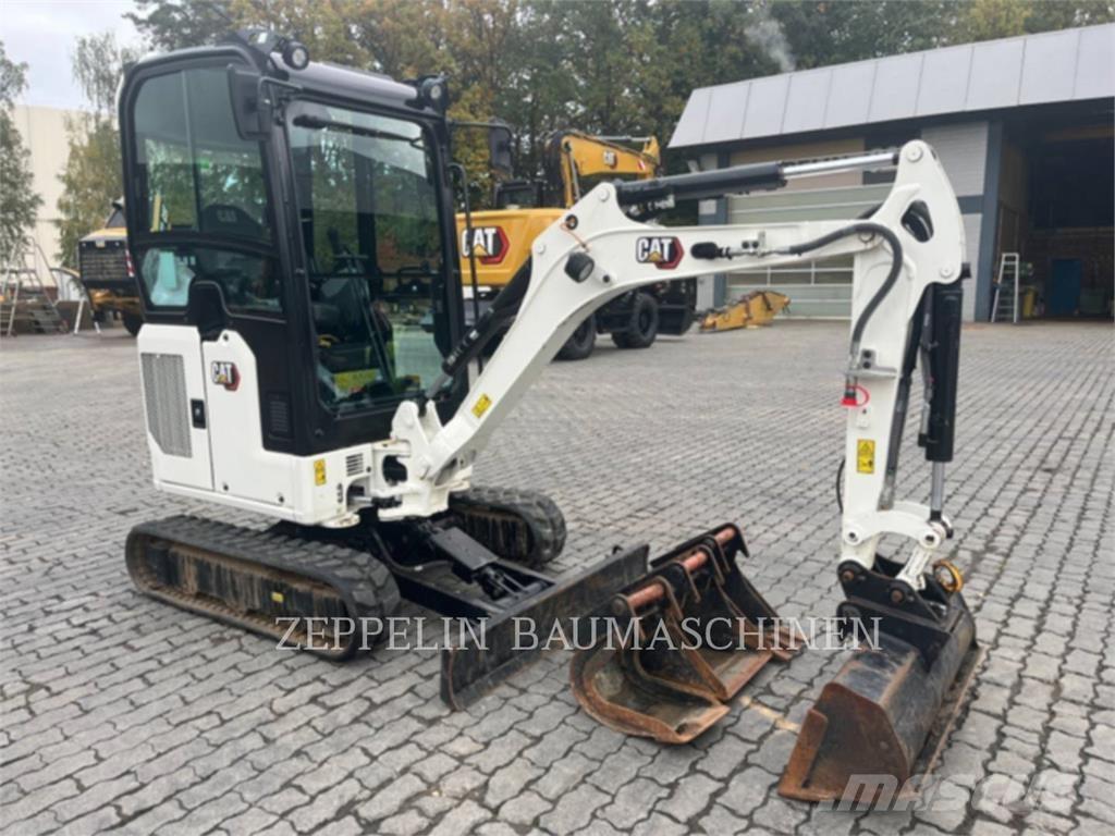 CAT 301.8-05A Pásová rýpadla