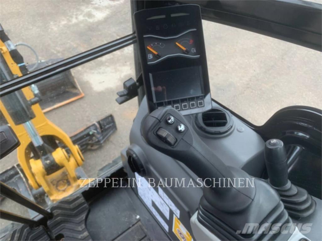 CAT 301.8-05A Pásová rýpadla