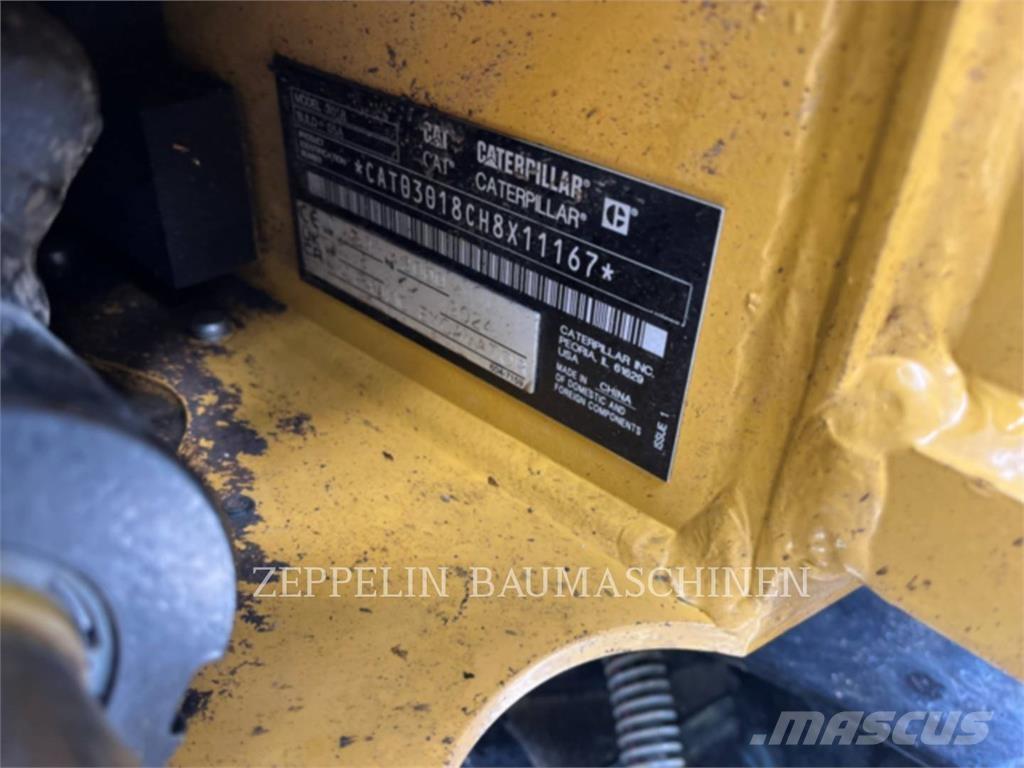 CAT 301.8-05A Pásová rýpadla