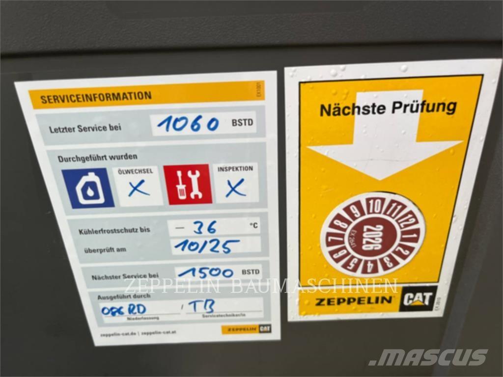 CAT 301.8-05A Pásová rýpadla