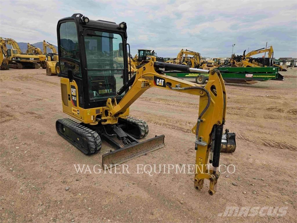 CAT 301.805 Pásová rýpadla
