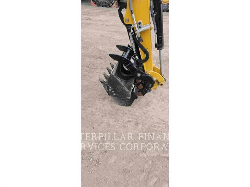 CAT 302 05A CR Pásová rýpadla