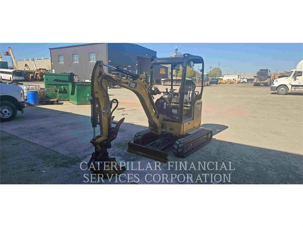 CAT 302 05A CR Pásová rýpadla