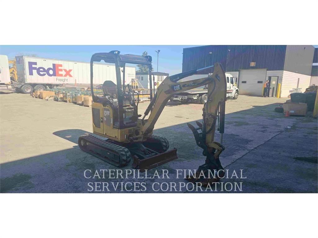 CAT 302 05A CR Pásová rýpadla