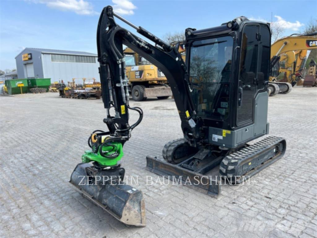 CAT 302-05A CR Pásová rýpadla