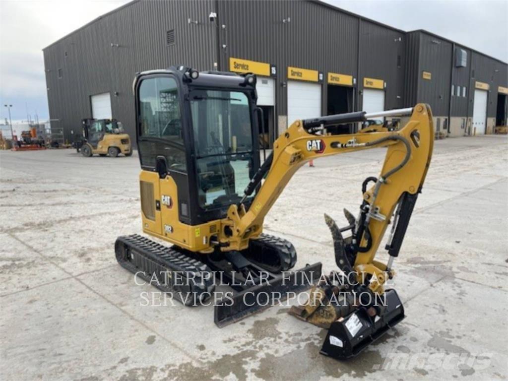 CAT 302 05A CR Pásová rýpadla
