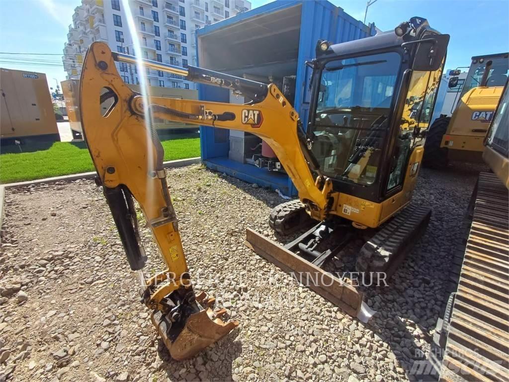 CAT 302-05CR Pásová rýpadla