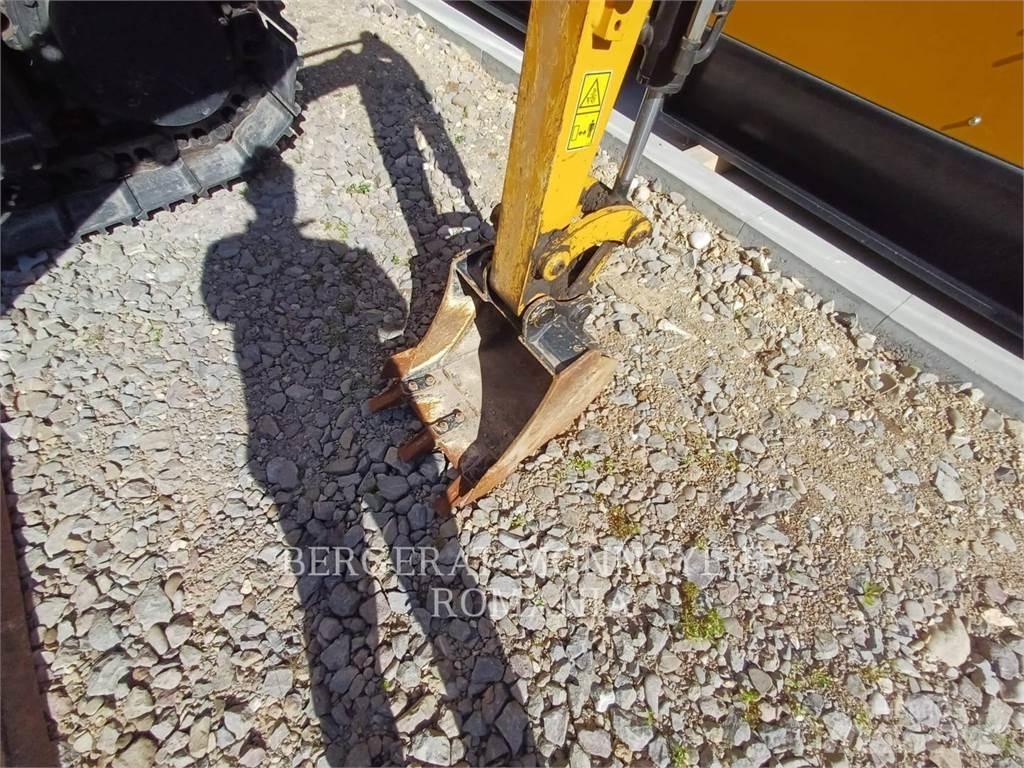 CAT 302-05CR Pásová rýpadla