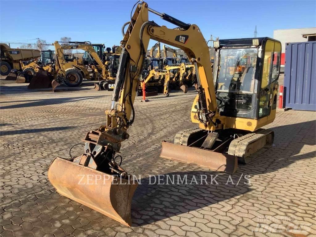 CAT 302.5C Pásová rýpadla