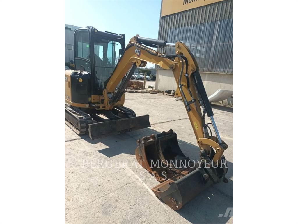 CAT 302.7 Pásová rýpadla