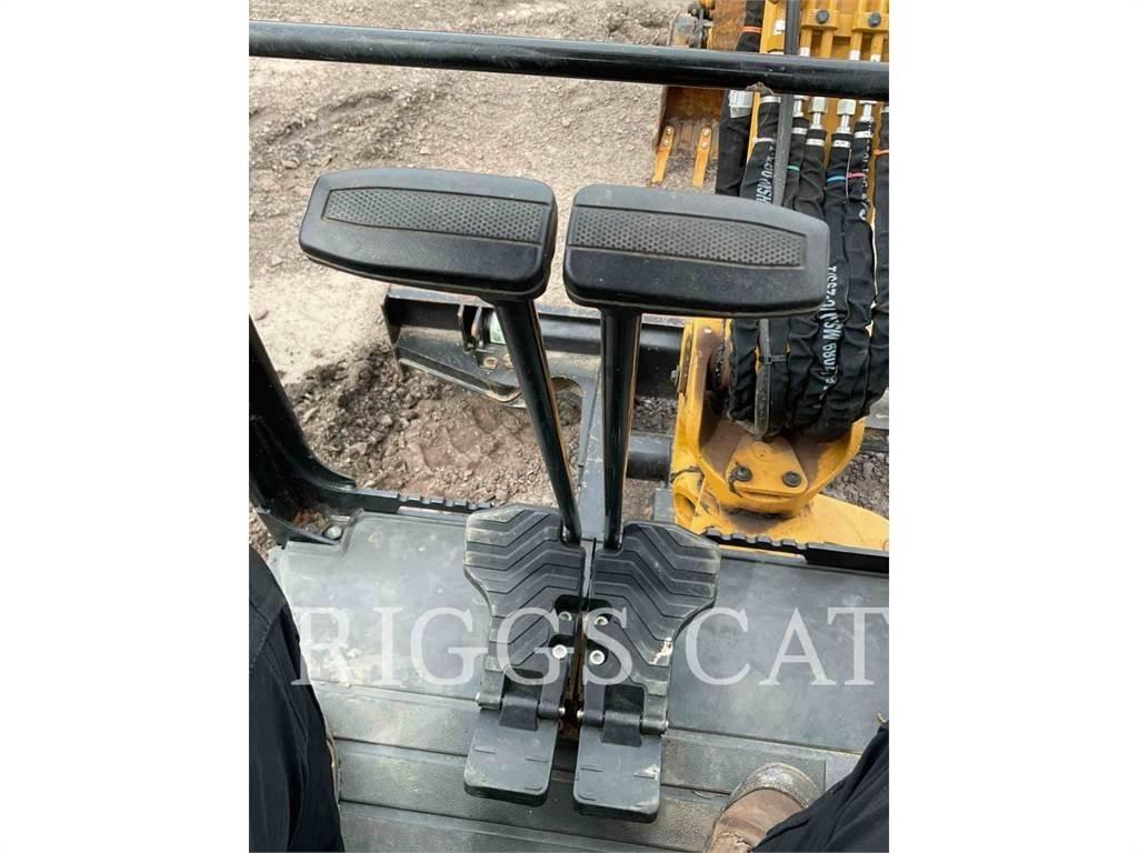 CAT 302.7 Pásová rýpadla
