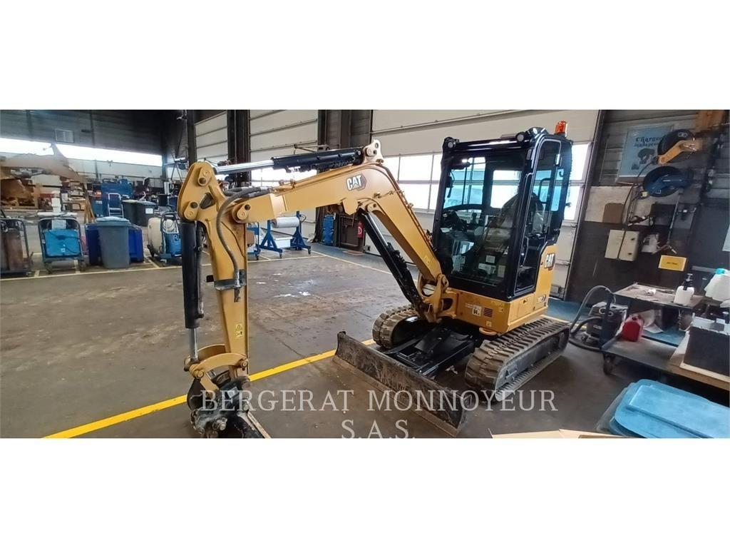 CAT 302.7 Pásová rýpadla