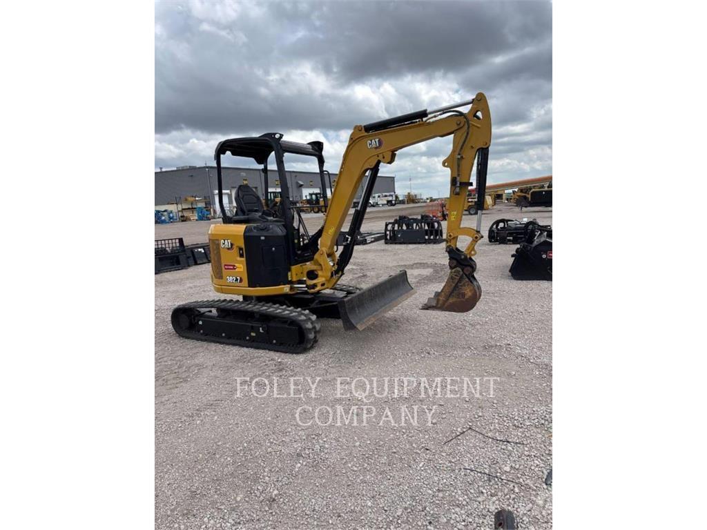 CAT 302.7-07LO Pásová rýpadla