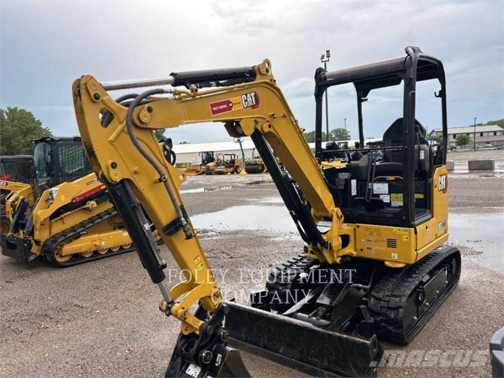 CAT 302.7-07LO Pásová rýpadla