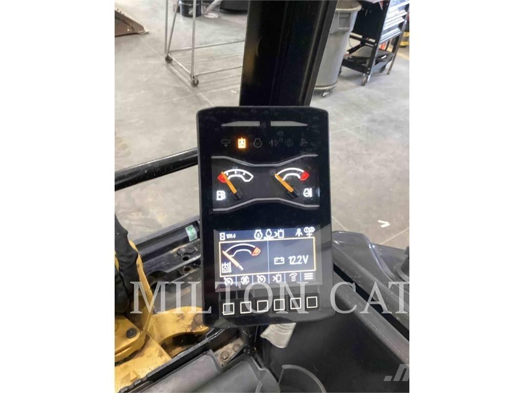 CAT 302.707CR Pásová rýpadla