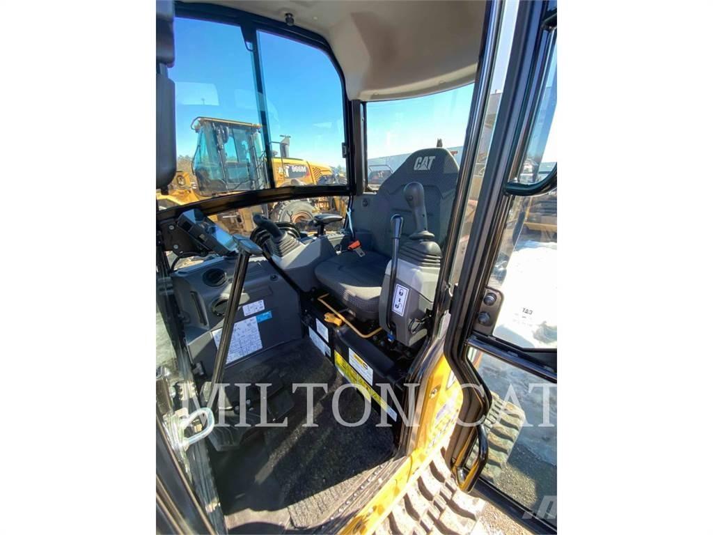 CAT 302.707CR Pásová rýpadla