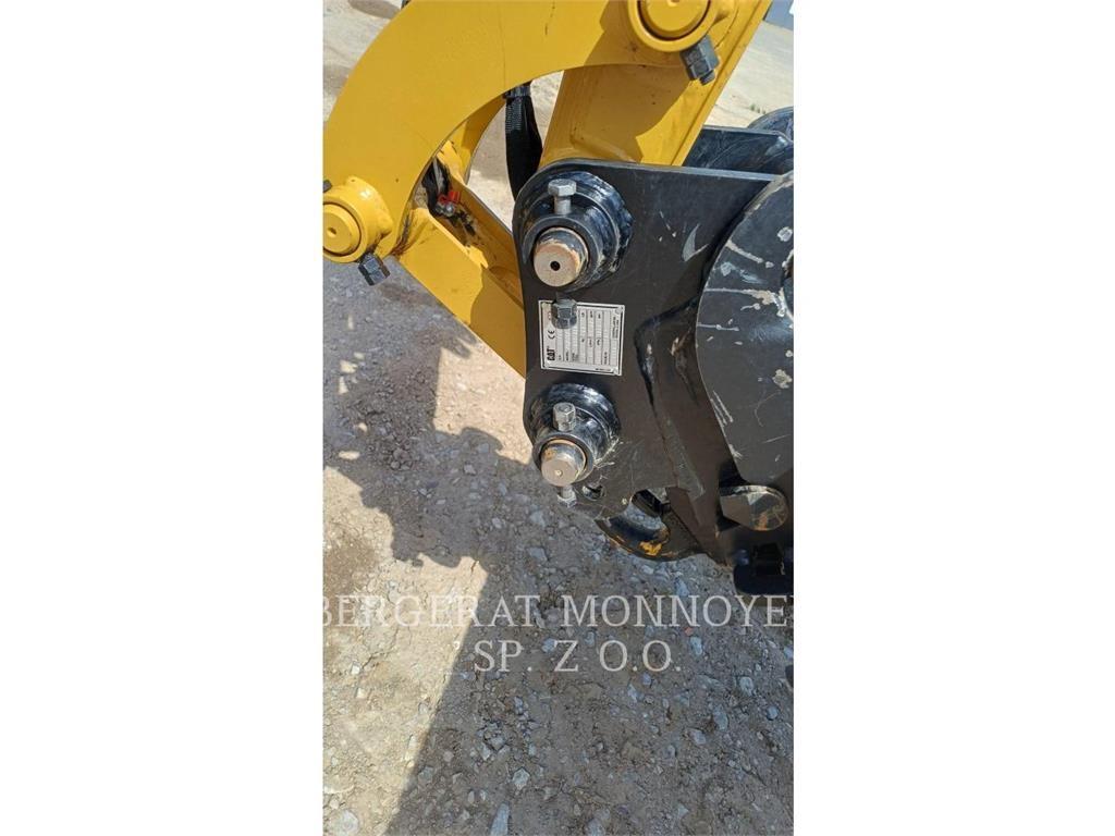 CAT 302.7CR Pásová rýpadla