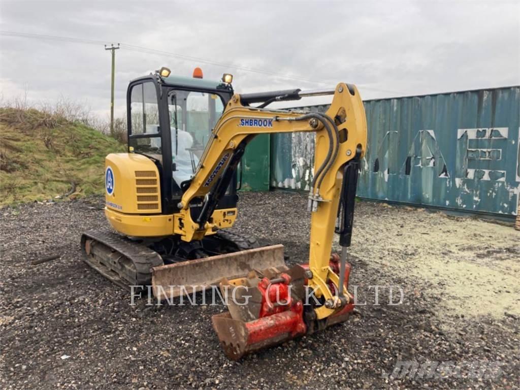 CAT 302.7D CAB Pásová rýpadla