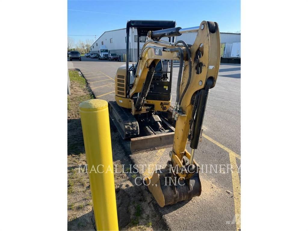 CAT 302.7DCR Pásová rýpadla