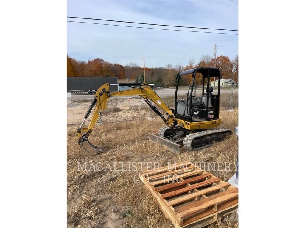 CAT 302.7DCR Pásová rýpadla