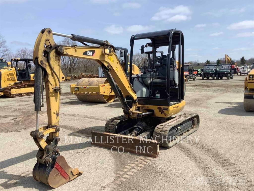 CAT 302.7DCR Pásová rýpadla