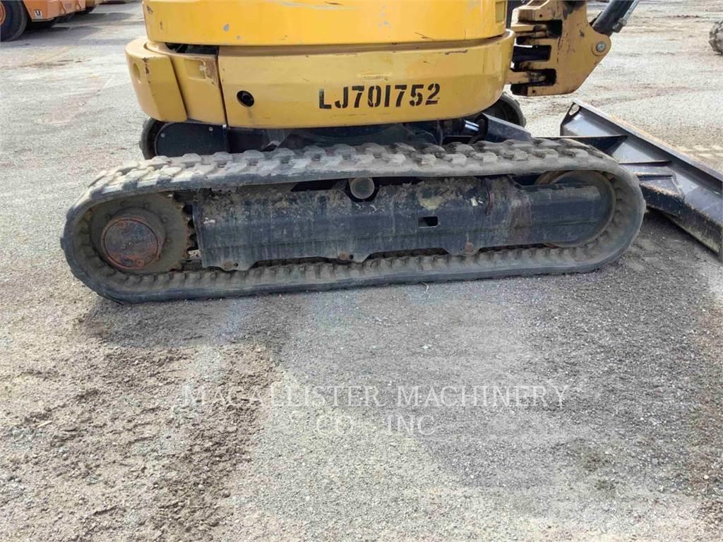 CAT 302.7DCR Pásová rýpadla