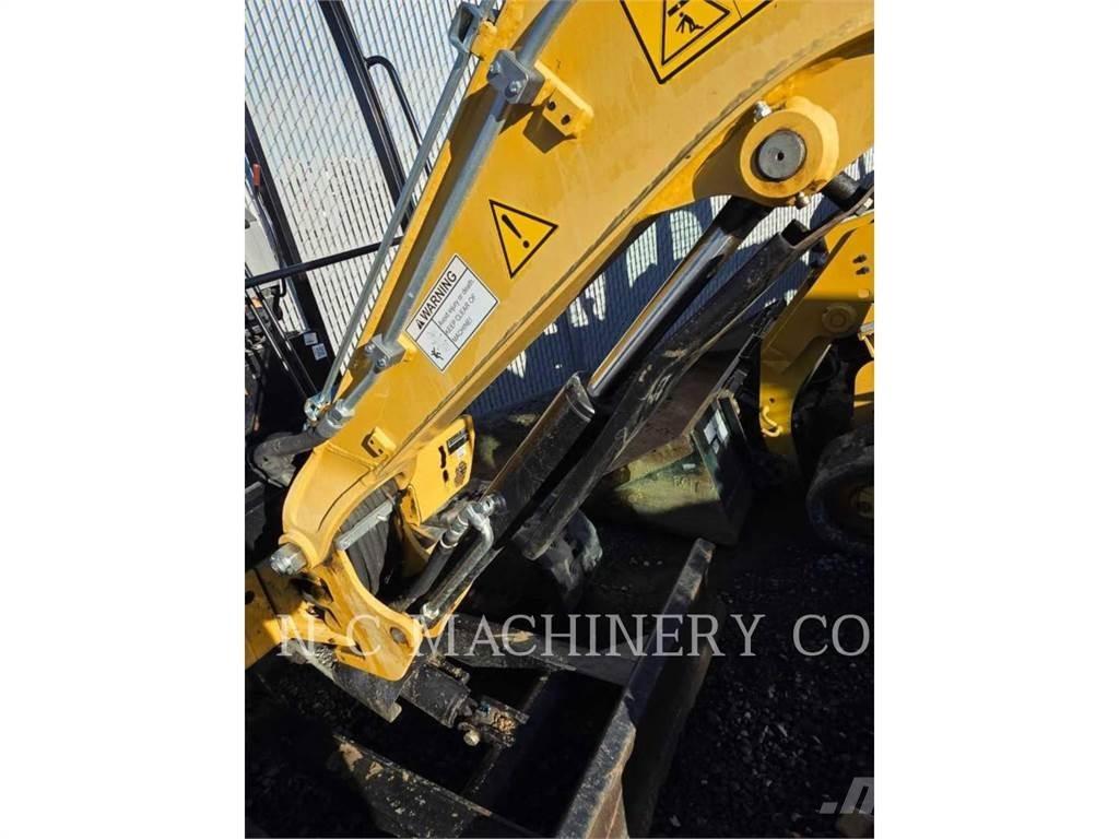 CAT 302.7DCRCN Pásová rýpadla