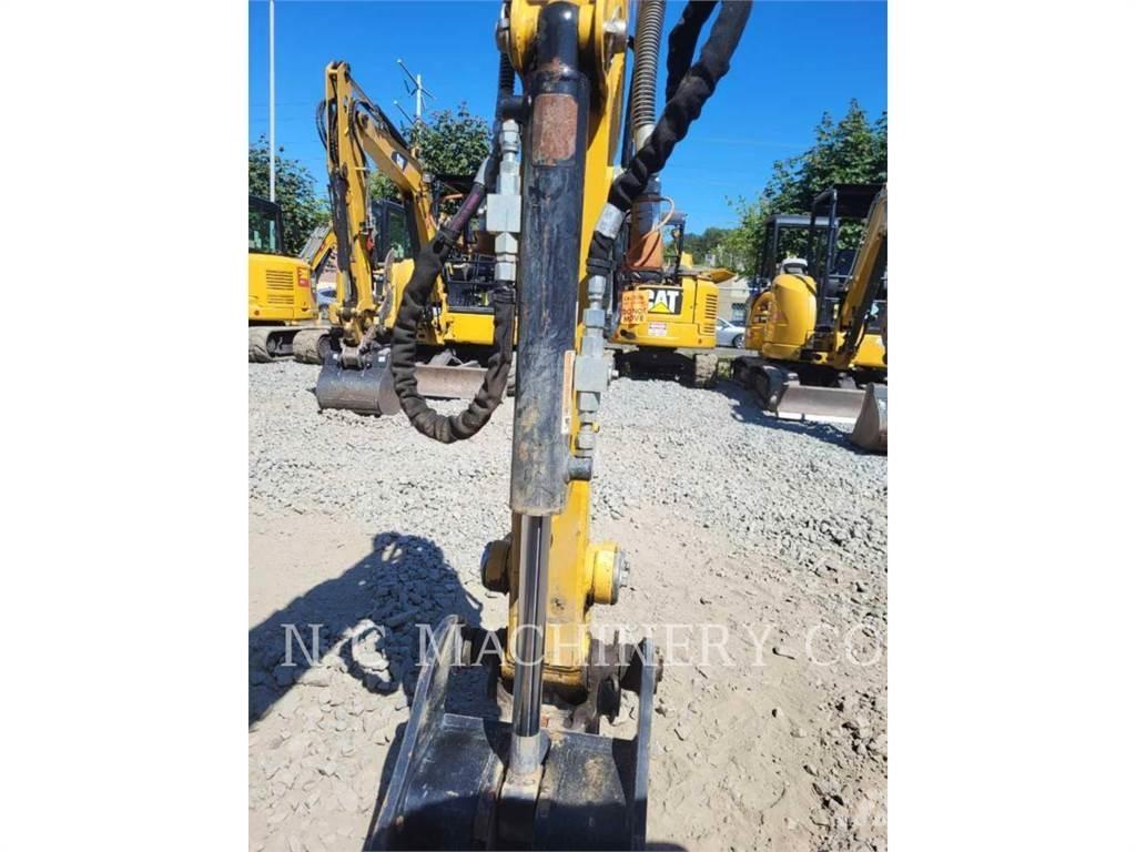 CAT 302.7DCRCN Pásová rýpadla