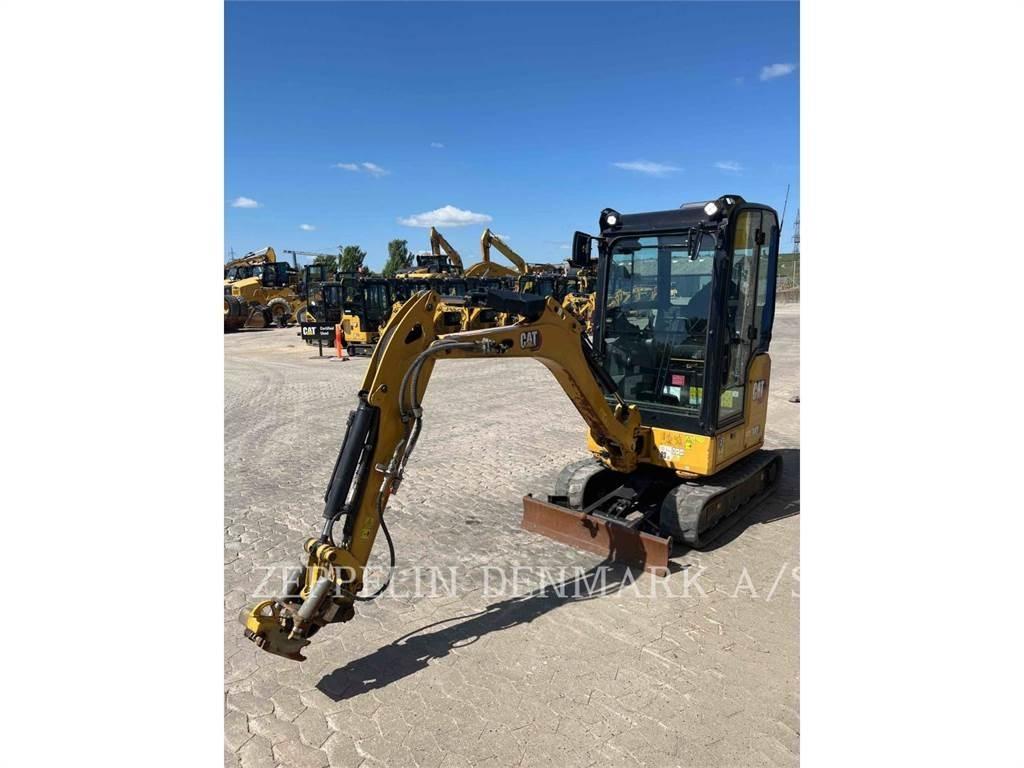 CAT 30205CR Mini rýpadla < 7t