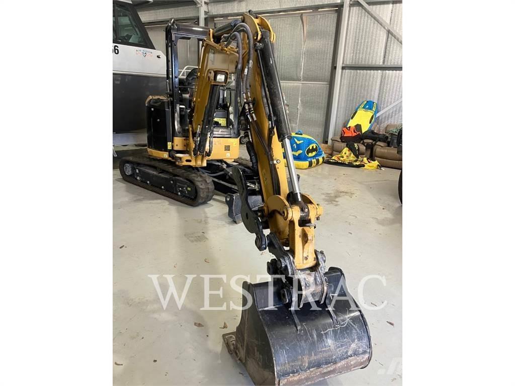CAT 303 Mini rýpadla < 7t