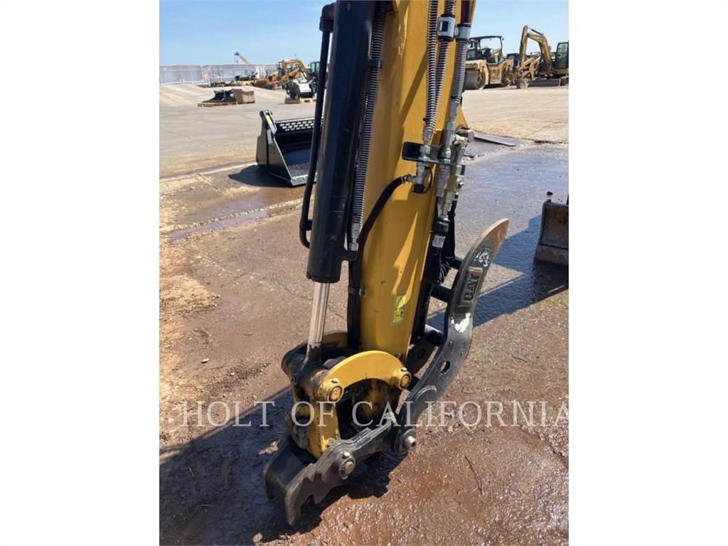 CAT 303.5 Pásová rýpadla