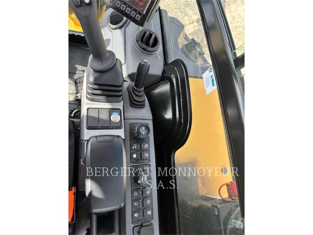 CAT 303.5 Pásová rýpadla