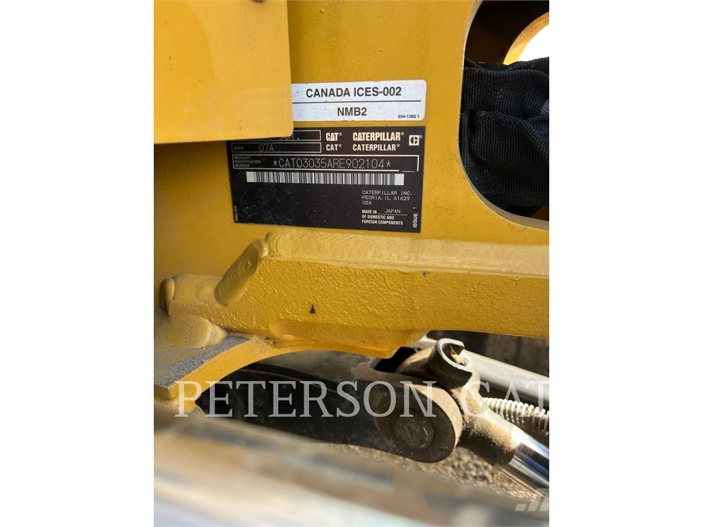 CAT 303.5 Pásová rýpadla