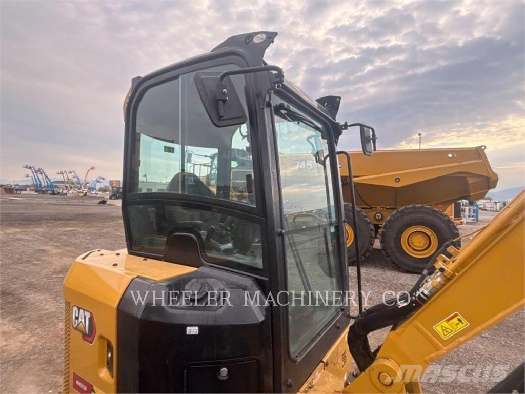 CAT 303.5 C3 Pásová rýpadla