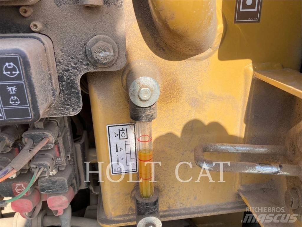 CAT 303.5 CR Pásová rýpadla