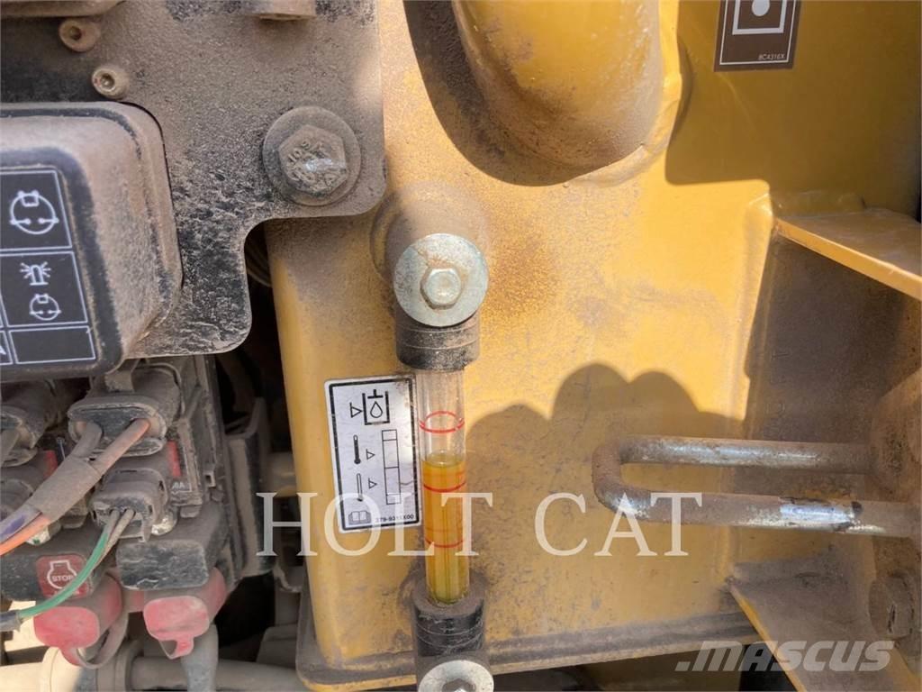 CAT 303.5 CR Pásová rýpadla
