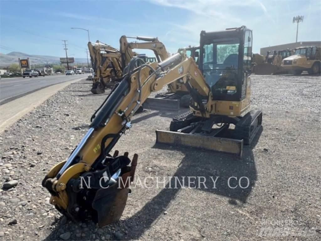 CAT 303.5 CRCB Pásová rýpadla