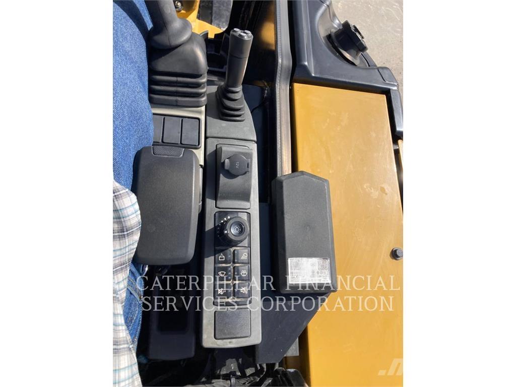 CAT 303.507CR Pásová rýpadla