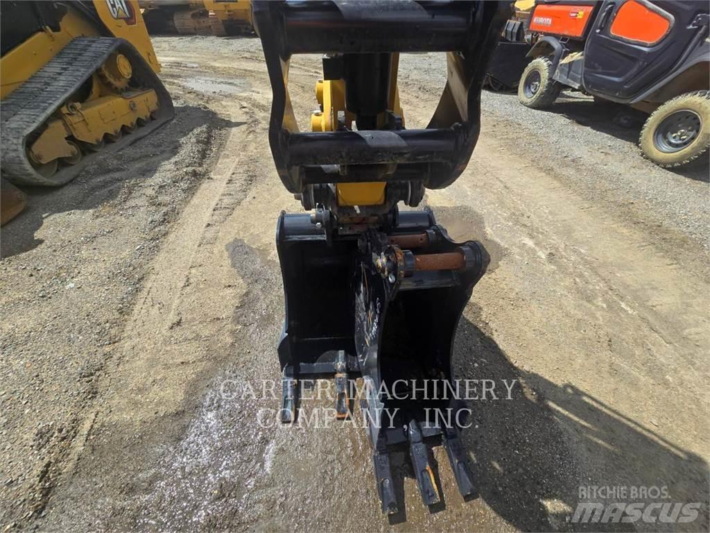 CAT 303.5CR Pásová rýpadla
