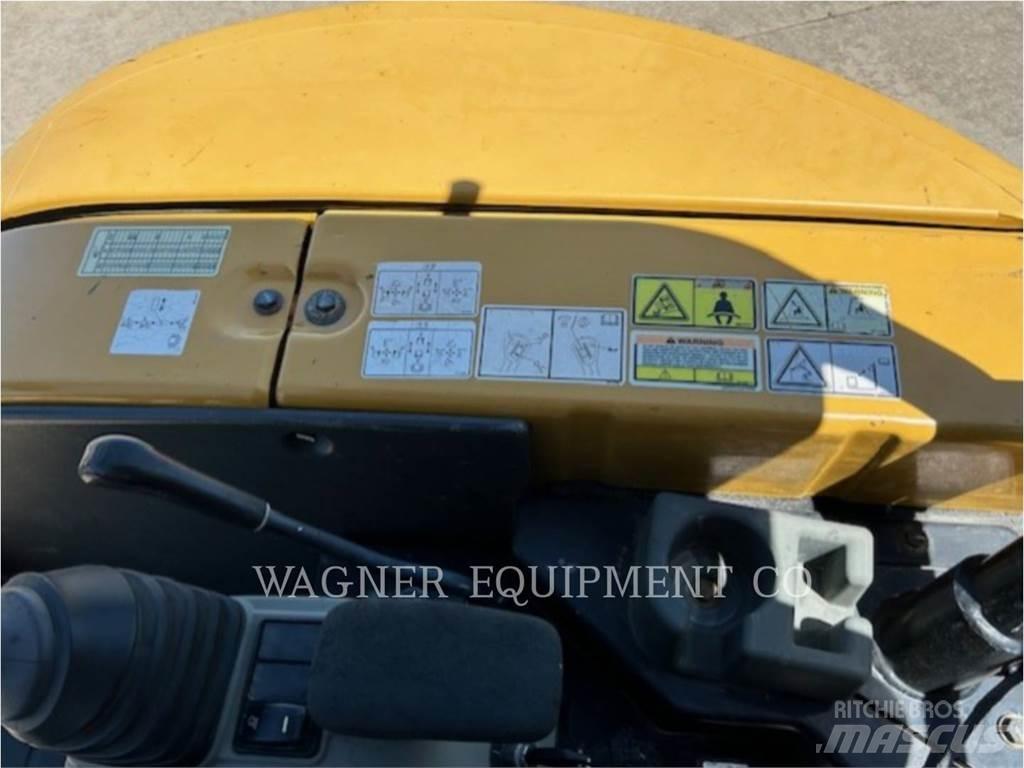 CAT 303.5E2 Pásová rýpadla