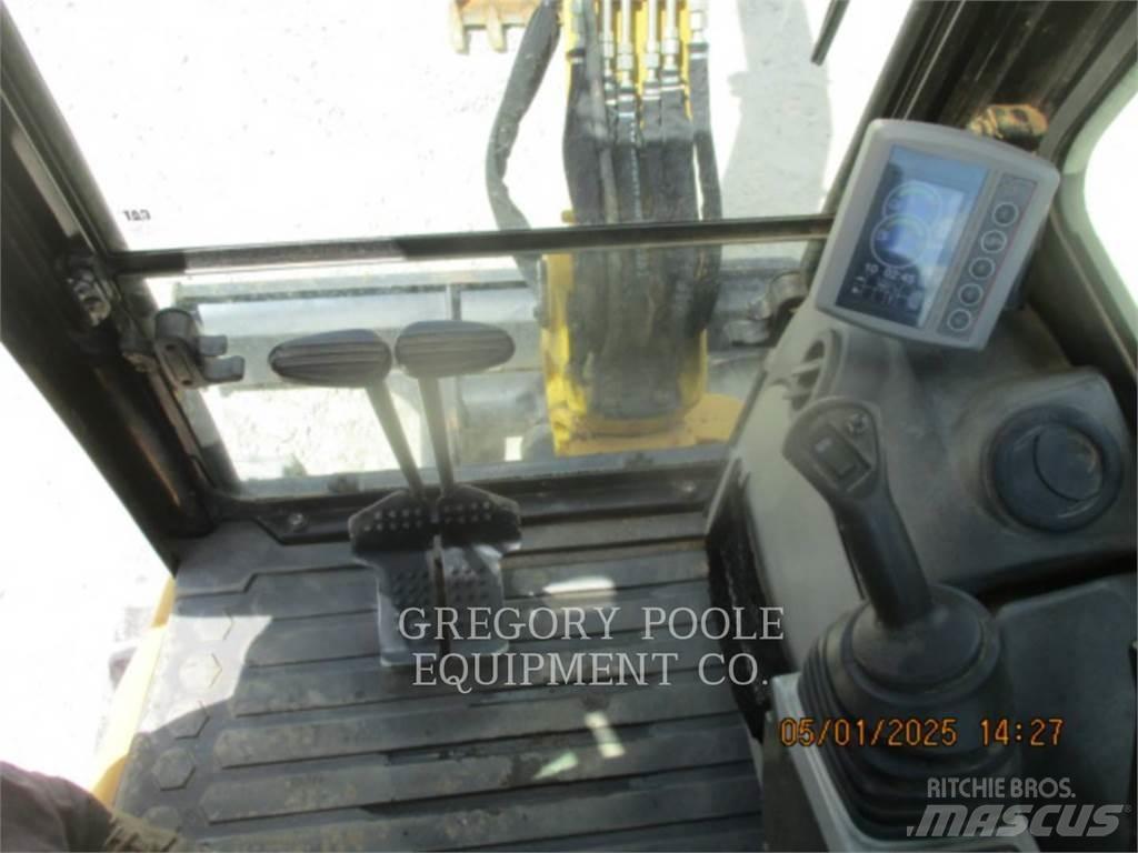 CAT 303.5E2CR Pásová rýpadla