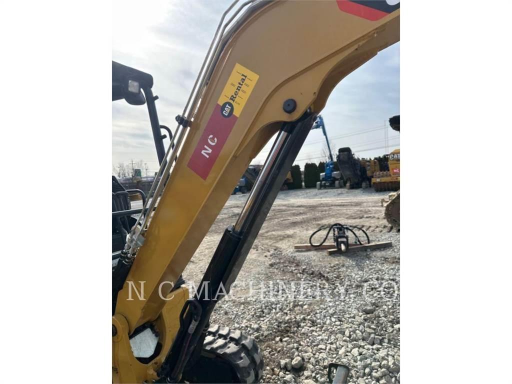 CAT 303.5E2CRN Pásová rýpadla