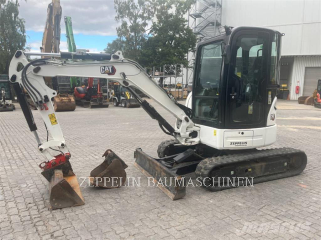 CAT 303.5ECR Pásová rýpadla