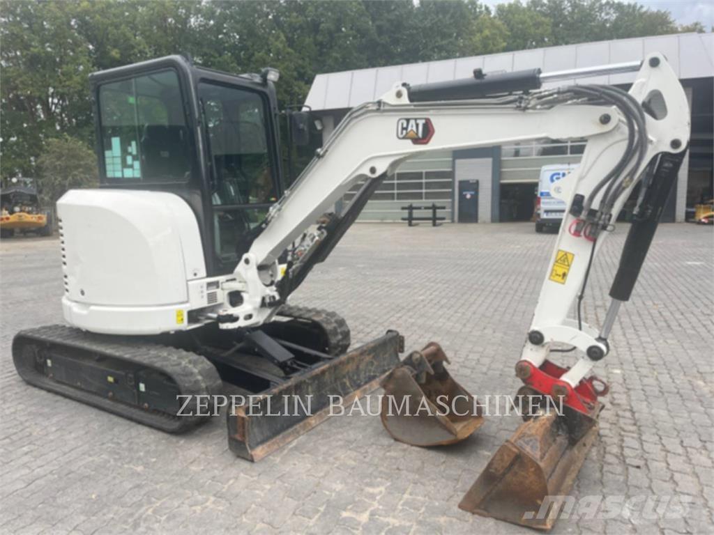 CAT 303.5ECR Pásová rýpadla